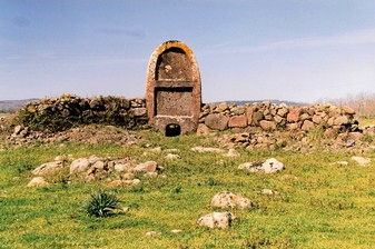 Tomba dei giganti Imbertighe - Borore